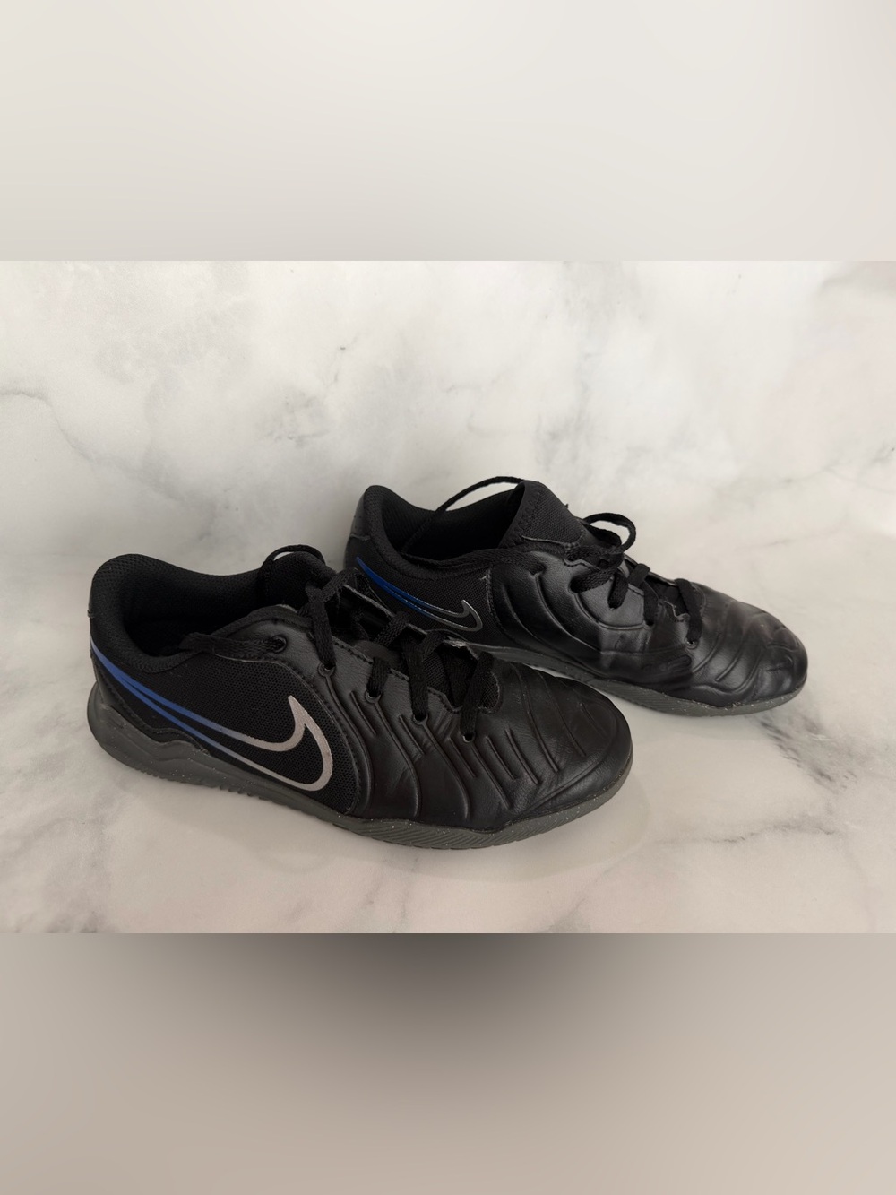Nike Kids Black Sneakers with Blue Trim Size 3Y